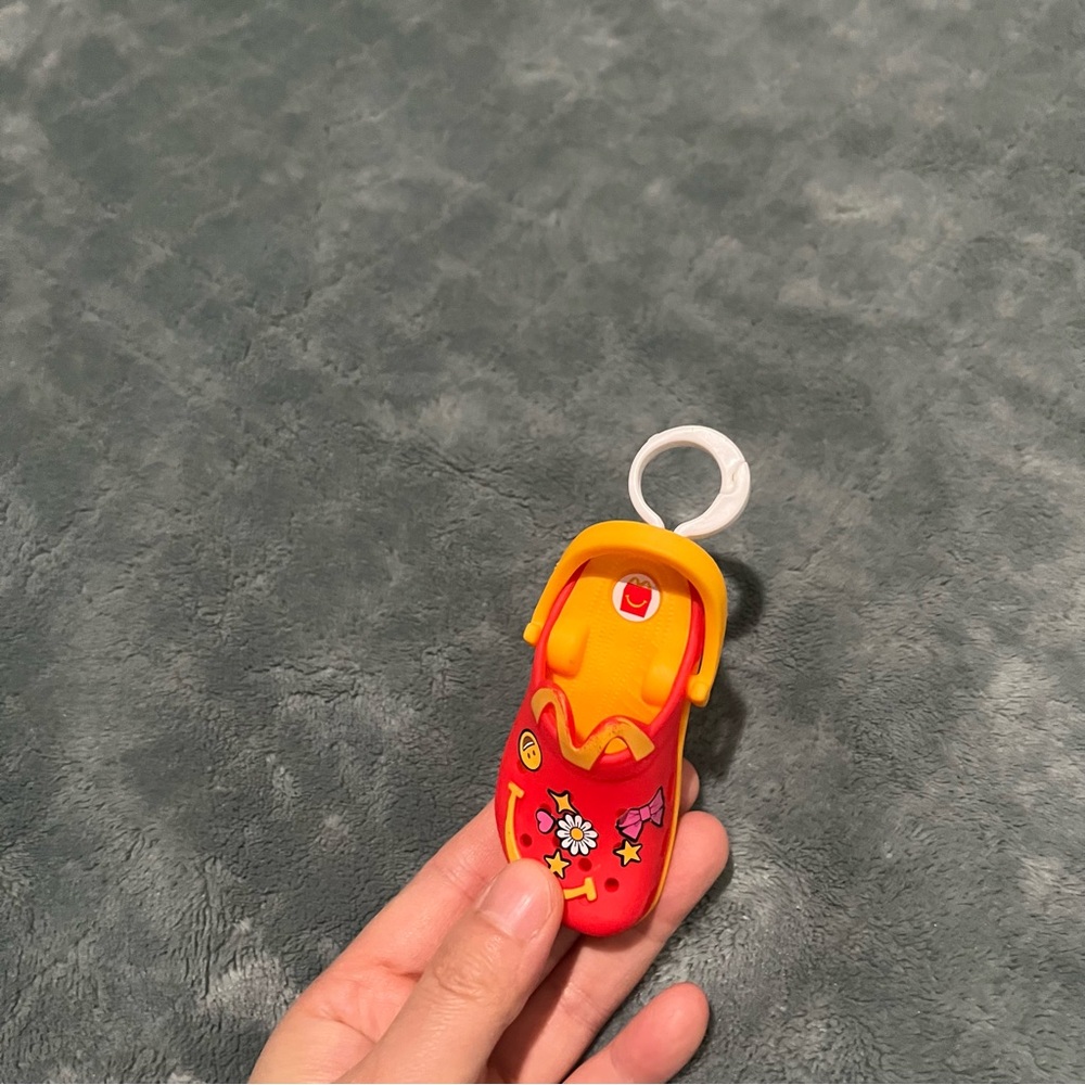 McDonalds Happy Meal Crocs Keychain Red Yellow Collectible Toy Clip On - Picture 5 of 5